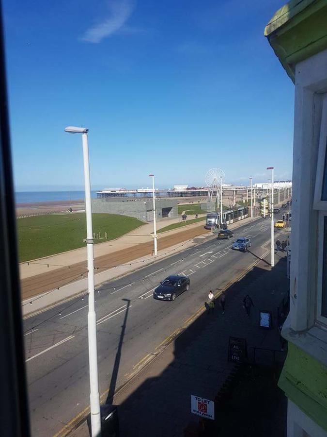 Wallace Hotel Blackpool Exterior photo